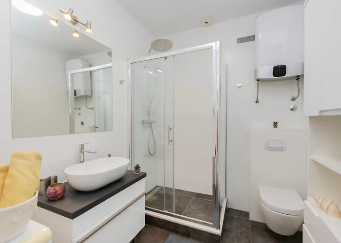 Comfy With A Dreamy Terrace Near The Old *