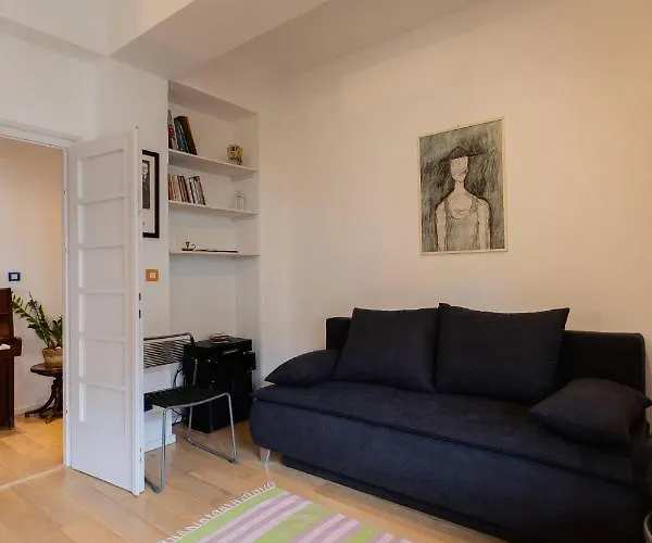 Comfy With A Dreamy Terrace Near The Old