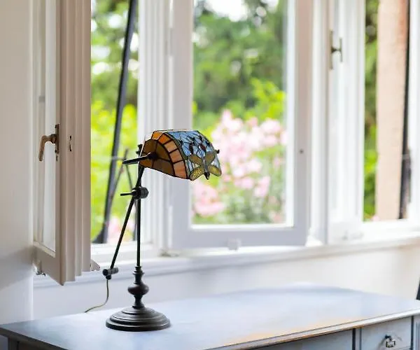 Appartamento Comfy With A Dreamy Terrace Near The Old *