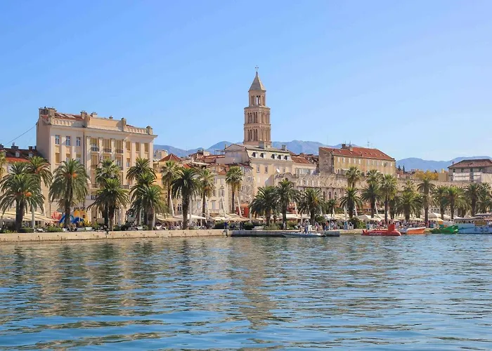 Appartamento Comfy With A Dreamy Terrace Near The Old
